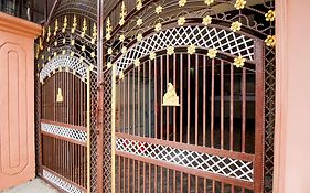 Super Hotel O Dariyapur Near Railway Crossing